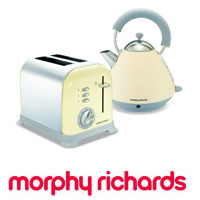 סט קומקום ומצנם בעיצוב רטרו MORPHY RICHARDS
