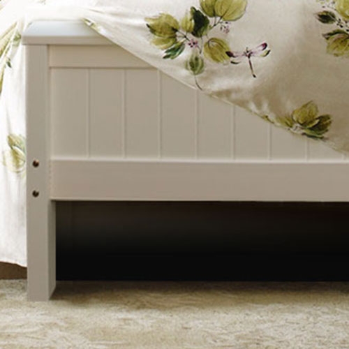 מיטה זוגית מעץ מלא בעיצוב מודרני סוהו - עודפים