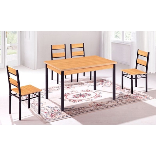 פינת אוכל מעץ הכוללת שולחן + 4 כסאות, ב-3 צבעים