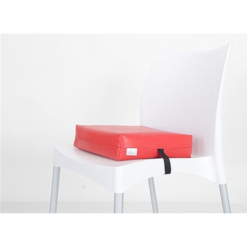 בוסטר נייד בעיצוב מקורי וייחודי לכסא