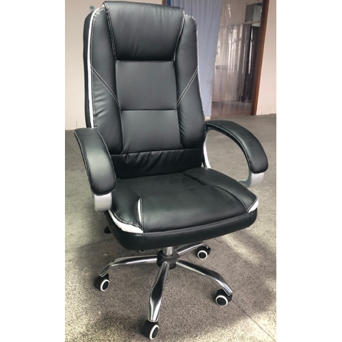 כיסא מנהלים דגם מיאמי בצבע שחור קלאסי