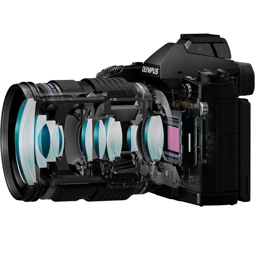 מצלמת DSLR עם חיישן 17.2MP ועדשת M.ZUIKO 12-55mm