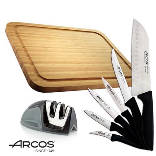 סט סכינים 8 חלקים מבית ARCOS