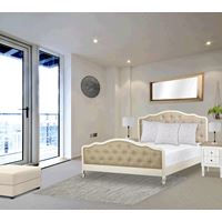 מיטה אלגנטית רומנטית ביתילי בשילוב מסגרת עץ שמנת