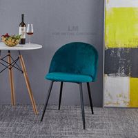 כיסא מרופד קטיפה לפינת אוכל דגם ברצלונה