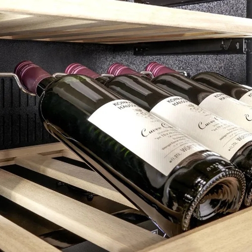 מקרר יין בנוי 41 בקבוקים דגם CASO WINEDELUXEWD41