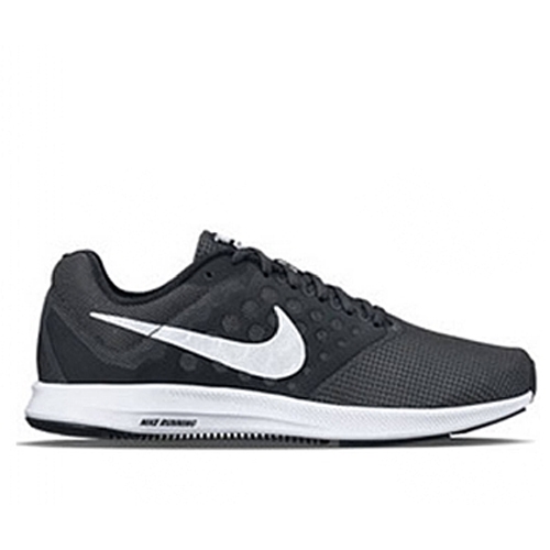 נעלי ריצה גברים Nike בצבע שחור Downshifter 7