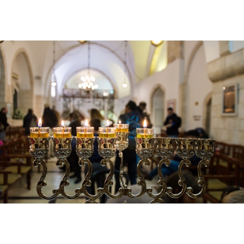 לילה בירושלים לזוג בחנוכה עם סיור חנוכיות