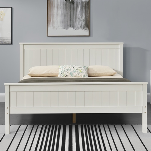 מיטה זוגית מעץ מלא בעיצוב קלאסי מבית HOME DECOR