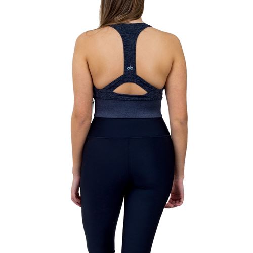 חזיית ספורט בעיצוב מותג בגדי היוגה הקליפורני Alo Yoga  לנשים