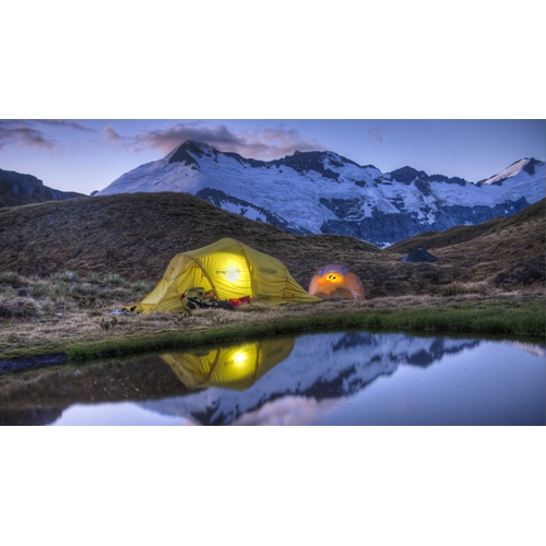 תאורת לד חזקה במיוחד ללא צורך בחיבור לחשמל