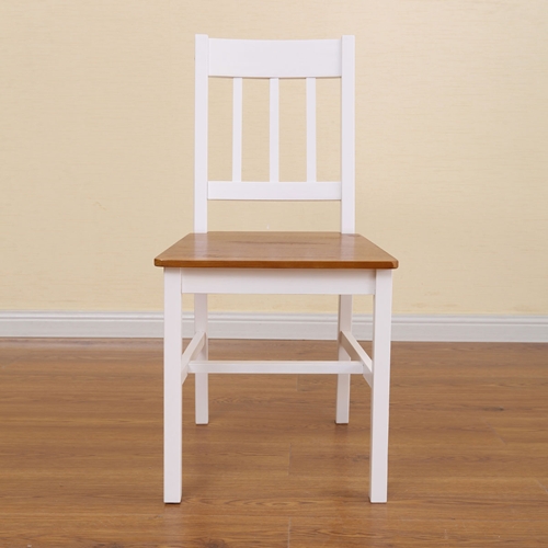 פינת אוכל מעץ מלא, הכוללת שולחן עם 4 כיסאות