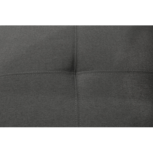 מערכת ישיבה פינתית בעלת סגנון קולוניאלי מסוגנן