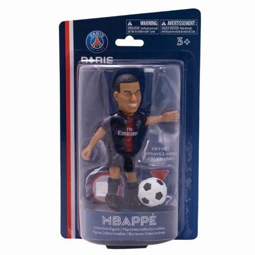 דמות משחק שבועטת בכדורגל בדמותו של מבאפה