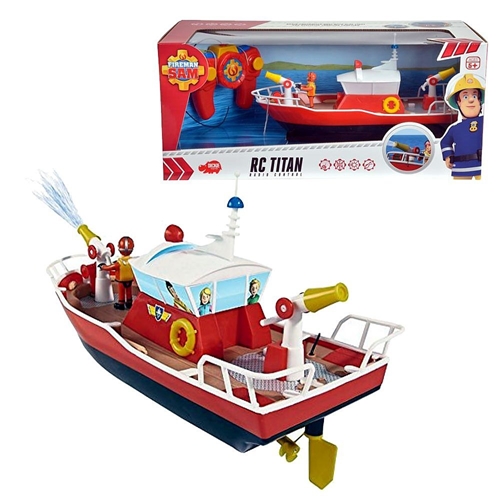 הסירה טיטאן עם דמות של סמי הכבאי עם שלט רחוק