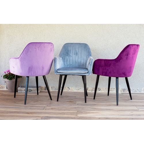 כיסא מפואר לפינת אוכל מרופד קטיפה דגם לונדון