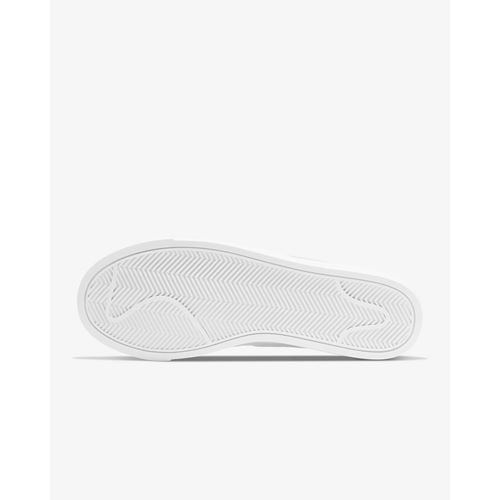 נעלי סניקרס Nike לנשים דגם Blazer Low Le