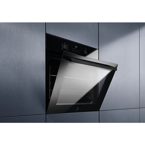 תנור בנוי 71 ליטר פירוליטי דגם Electrolux EOP6526K