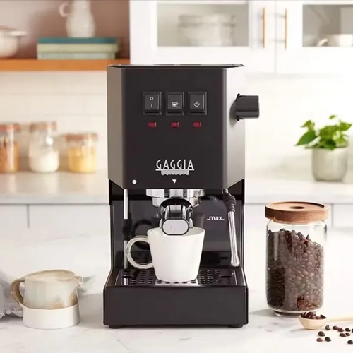 מכונת קפה ידנית דגם GAGGIA Classic EVO E24 שחור
