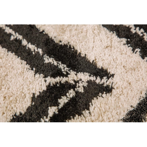 שטיח איכותי בעל עיצוב ייחודי ואופנתי ביתילי