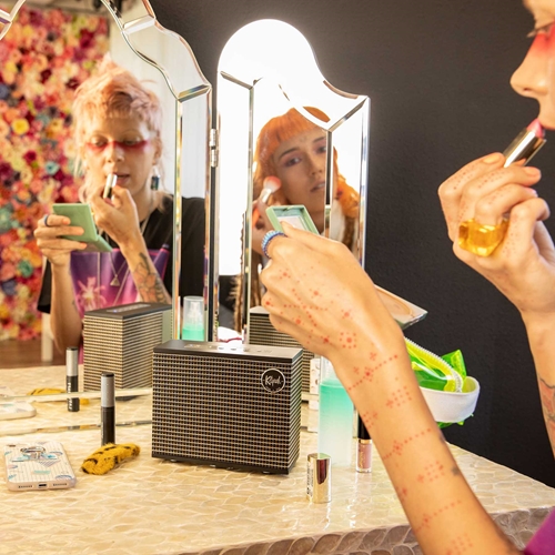 רמקול אלחוטי נייד דגם Heritage Groove