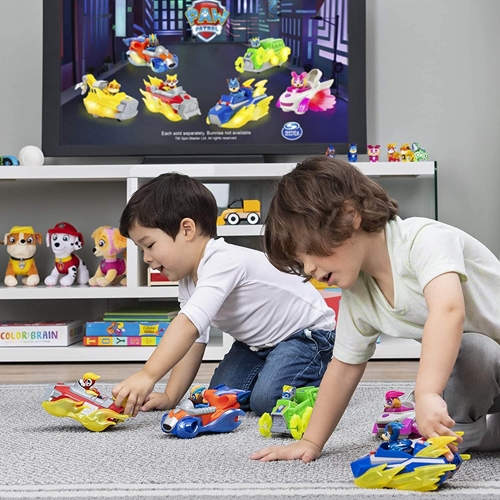 המשאית של רוקי עם זרועות דחיפה + דמות