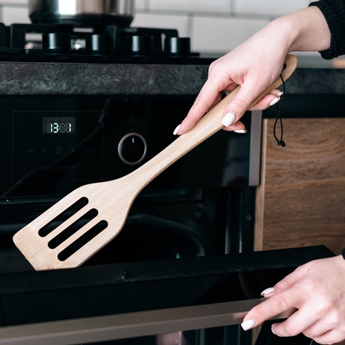 כף עץ גדולה עם חריצים 40 ס''מ ECOSALL