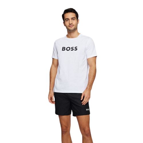 חולצת טי שירט HUGO BOSS לגבר עם לוגו על החזה
