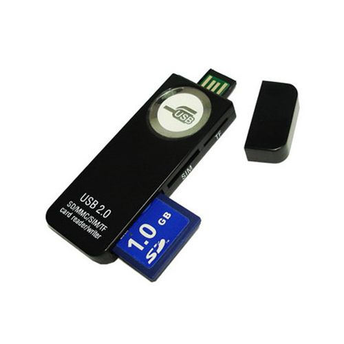 קורא כרטיסי זיכרון משולב