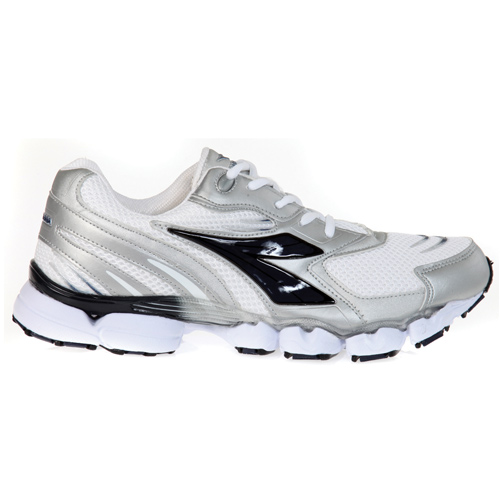 נעלי ספורט מדגמי חורף 2010 לגברים DIADORA