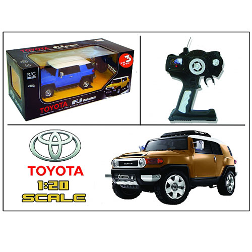 הג'יפ החלומי של טויוטה FJ CRUISER בשלט רחוק