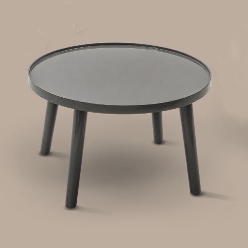 שולחן קפה אפור מבריק עיצוב מודרני בחלל הסלון!