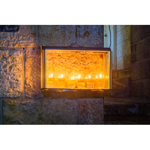 לילה בירושלים לזוג בחנוכה עם סיור חנוכיות