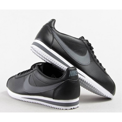 נעלי ספורט Nike Cortez Training צבע שחור