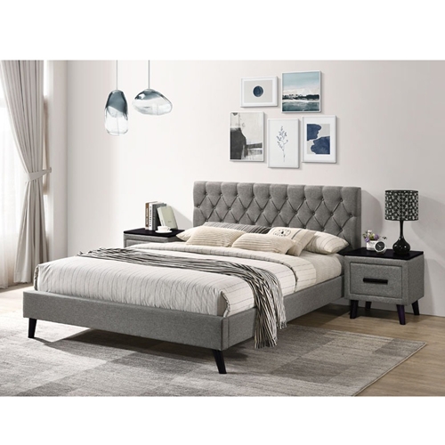 מיטה זוגית מרופדת בד + 2 שידות לילה תואמות