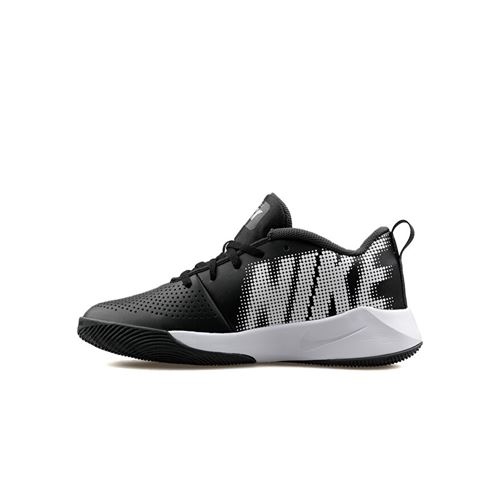 נעלי כדורסל Nike לנשים ולנוער דגם GS Team Hustle Quick 2