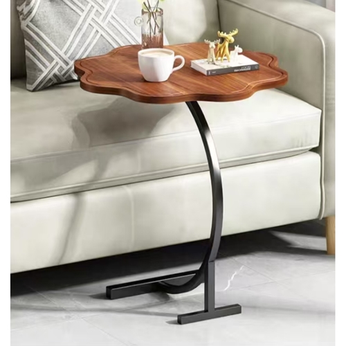 שולחן צד דגם שחף מבית H.KLIEN